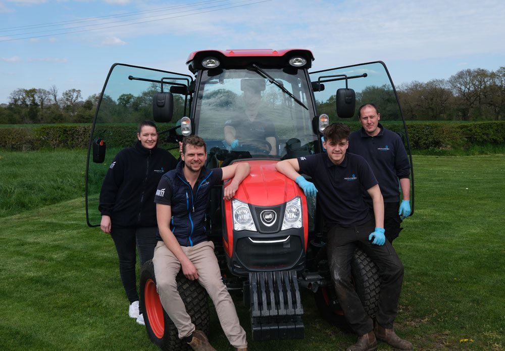 Peter Hough and his team - Middlewich Machinery