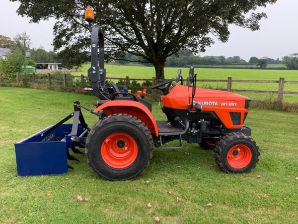 Oxdale compact tractor grader - image 4