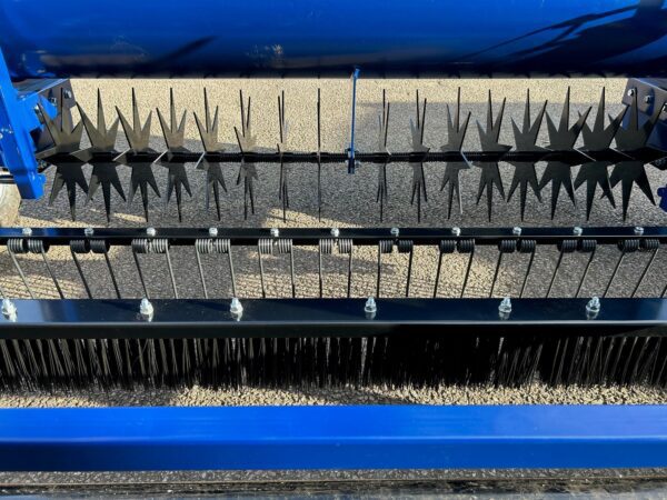 Oxdale combination turf groomer - image 3